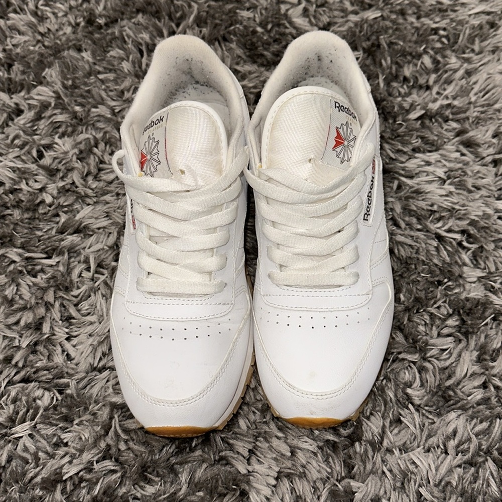 Kids Reebok Classics - Picture 2 of 3
